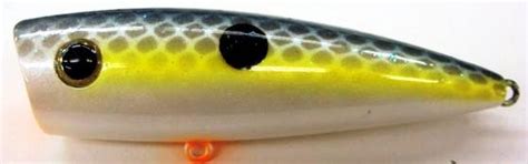 Yellow mafic lures